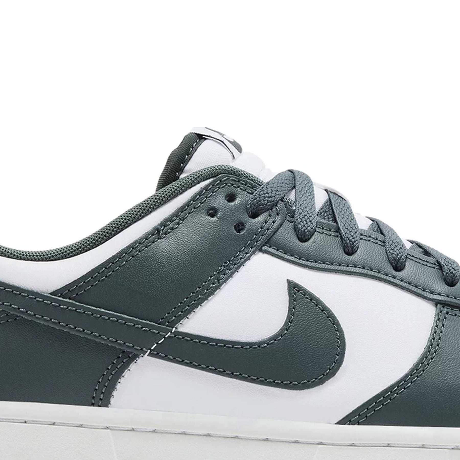 Dunk Low 'Vintage Green'